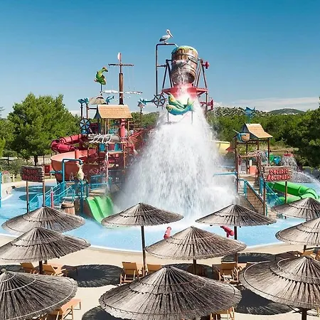 Tatil Evi Neva With Private Pool And Game Donje Vinovo