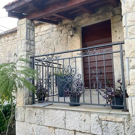 Tatil Evi Neva With Private Pool And Game