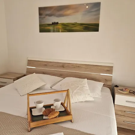 Neva With Private Pool And Game * Donje Vinovo