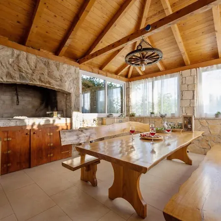 בית נופש Neva With Private Pool And Game