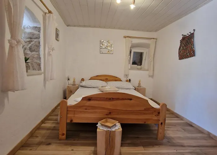 Neva With Private Pool And Game Vakantiehuis