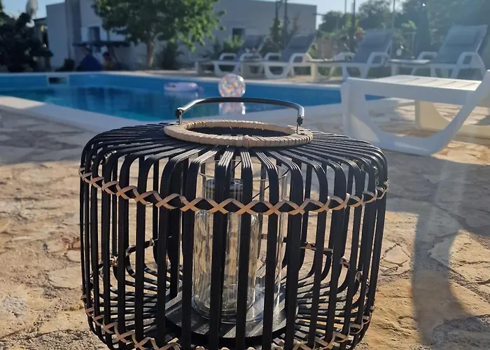 Neva With Private Pool And Game Vakantiehuis Donje Vinovo