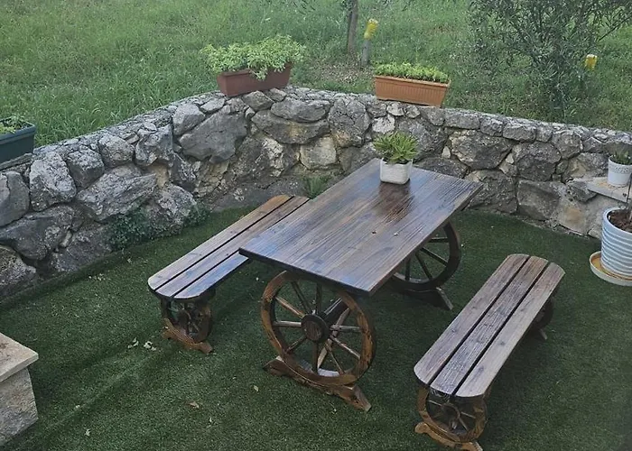 Neva With Private Pool And Game